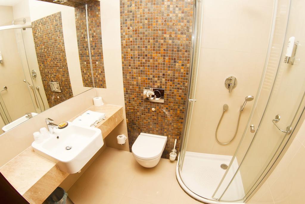 Hotel&Spa Stary Dziwnow Basen Swimming Pool Room photo